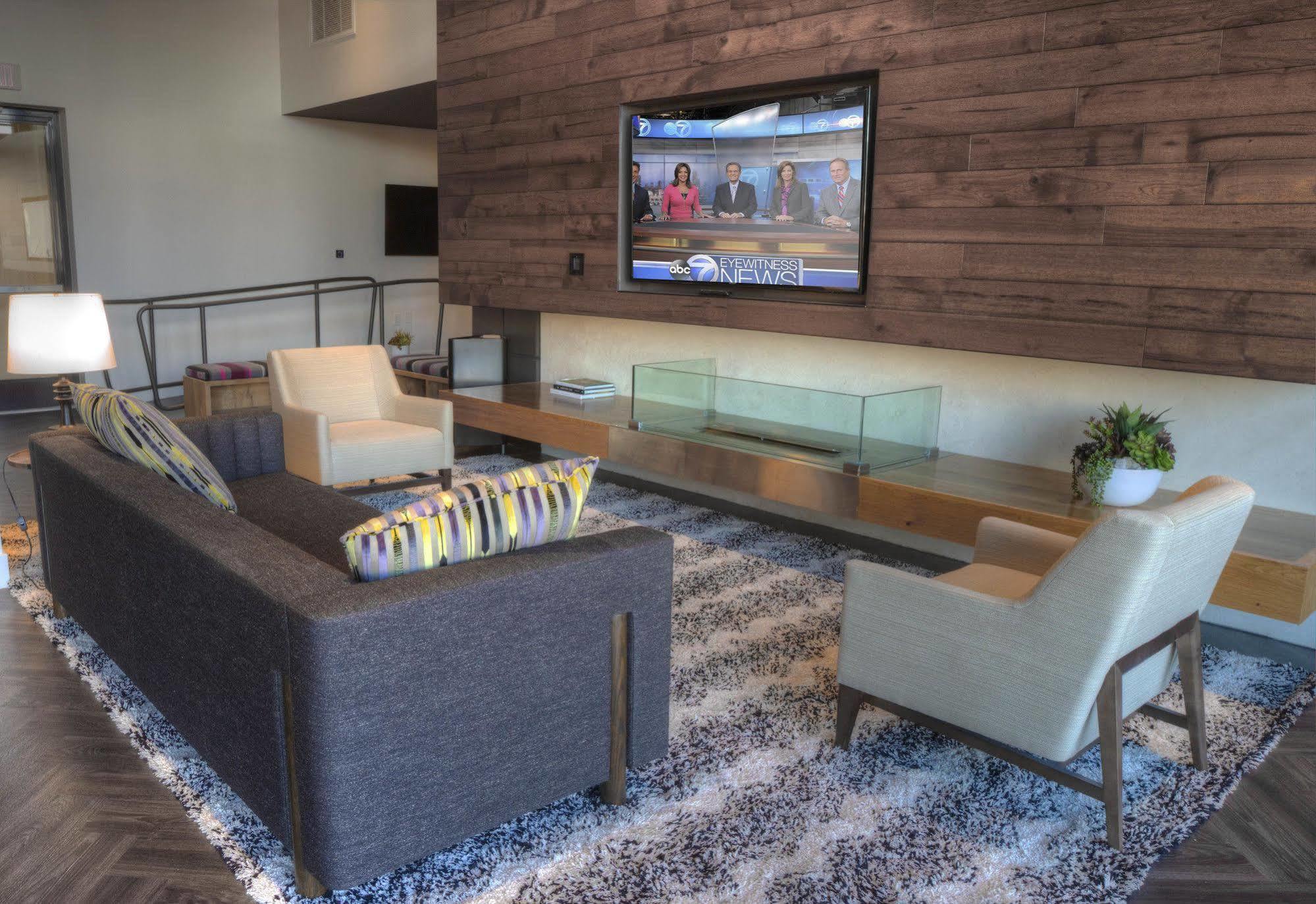 Oakwood Mountain View Apartment Bagian luar foto